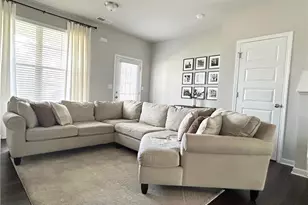 208 McGinnis Cir, Calhoun, GA 30701 - Photo 4