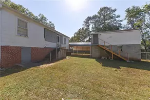 3049 Cloverhurst Dr, Atlanta, GA 30344 - Photo 14