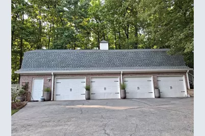 3978 Devonshire Drive, Marietta, GA 30066 - Photo 2