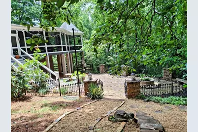 3978 Devonshire Drive, Marietta, GA 30066 - Photo 6