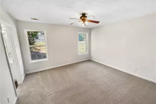 5049 Holly Hock Dr, Flowery Branch, GA 30542 - Photo 10