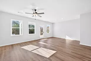 562 Madison St, Commerce, GA 30529 - Photo 8