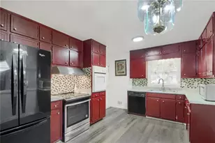 1115 Old Coach Rd, Stone Mountain, GA 30083 - Photo 4