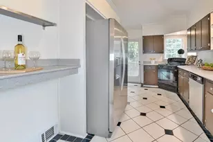 381 Hilderbrand Dr, Atlanta, GA 30328 - Photo 6