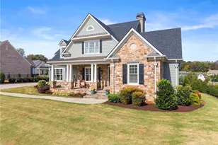 5329 Retreat Dr, Flowery Branch, GA 30542 - Photo 4