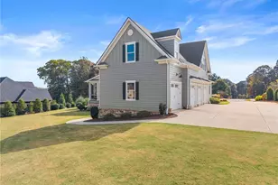 5329 Retreat Dr, Flowery Branch, GA 30542 - Photo 62