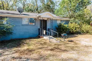 3908 Log Cabin Dr, Macon, GA 31204 - Photo 2