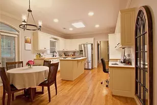 1305 Fontainebleau Ct NE, Lawrenceville, GA 30043 - Photo 14