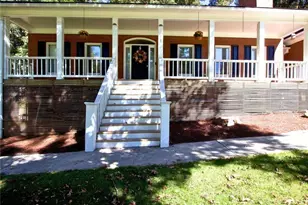 1305 Fontainebleau Ct NE, Lawrenceville, GA 30043 - Photo 4