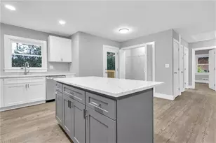 496 Elizabeth Ln SW, Mableton, GA 30126 - Photo 6