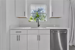 3985 Countryside Way, Snellville, GA 30039 - Photo 6