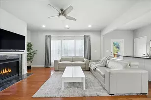 3899 Baxley Ridge Dr, Suwanee, GA 30024 - Photo 8