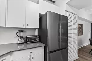 3645 Peachtree Rd NE, Atlanta, GA 30319 - Photo 16