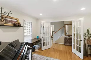 9156 Branch Valley Way, Roswell, GA 30076 - Photo 18