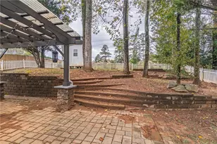 1296 Mandalay Ct SW, Lilburn, GA 30047 - Photo 18