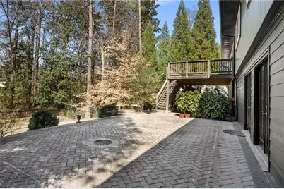 3240 Pinestream Road NW, Atlanta, GA 30327 - Photo 36
