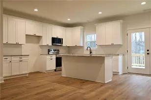 110 Kings Crossing Dr, Dawsonville, GA 30534 - Photo 4