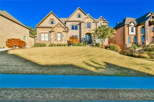 2013 Skybrooke Ln, Hoschton, GA 30548 - Photo 2