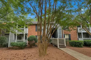 528 Warm Springs Cir, Roswell, GA 30075 - Photo 2