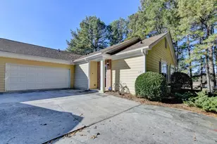 181 Camry Ln, Grayson, GA 30017 - Photo 2