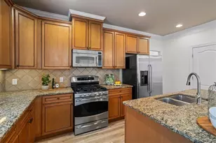 3910 Dalwood Dr, Suwanee, GA 30024 - Photo 20