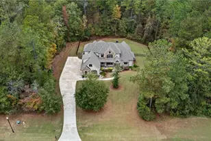 603 Crescent Dr, Forsyth, GA 31029 - Photo 2