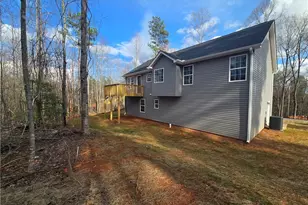 264 Canyon Point Dr, Demorest, GA 30535 - Photo 4