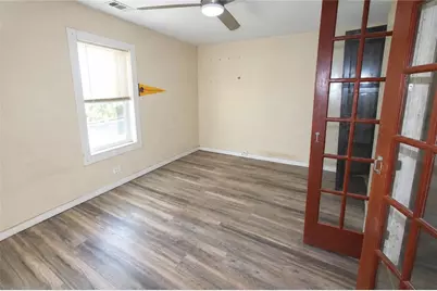 602 W Lake Avenue NW, Atlanta, GA 30318 - Photo 16