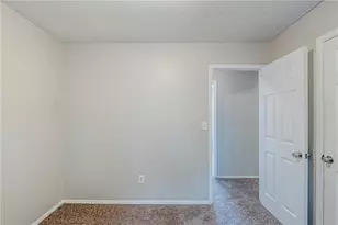 2347 Fairway Cir SW, Atlanta, GA 30331 - Photo 16