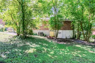 2201 Bollingbrook Dr SW, Atlanta, GA 30311 - Photo 34