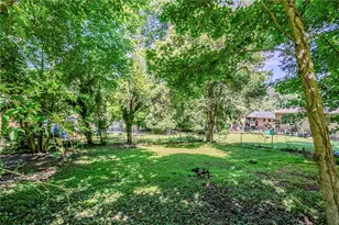 2201 Bollingbrook Dr SW, Atlanta, GA 30311 - Photo 36