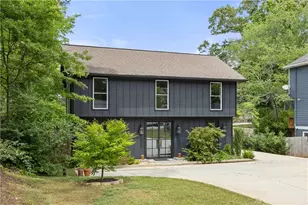 2824 Tupelo St SE, Atlanta, GA 30317 - Photo 2