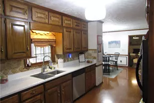 5817 Lost Grove Dr NW, Lilburn, GA 30047 - Photo 18