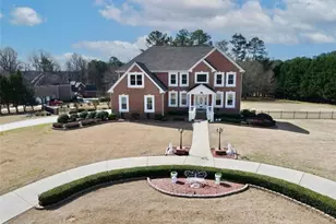 2515 Richards Walk, Loganville, GA 30052 - Photo 2