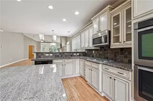 6722 Blue Heron Way, Flowery Branch, GA 30542 - Photo 10