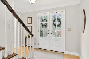 8110 Willow Tree Way, Alpharetta, GA 30005 - Photo 4