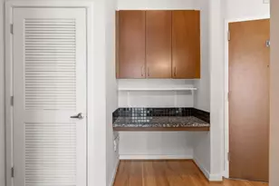 943 Peachtree St NE, Atlanta, GA 30309 - Photo 8