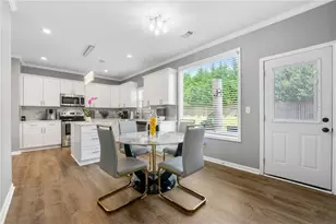 1892 Ivy View Walk, Loganville, GA 30052 - Photo 8