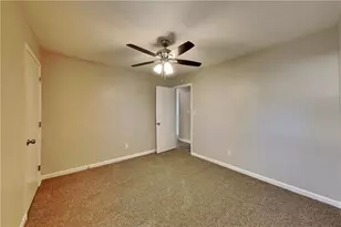 8030 Sumit Creek Dr NW, Kennesaw, GA 30152 - Photo 14