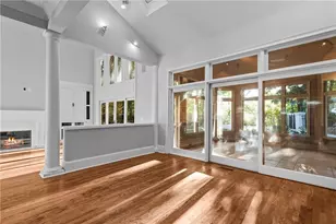 520 Chestnut Rose Ln, Sandy Springs, GA 30327 - Photo 16