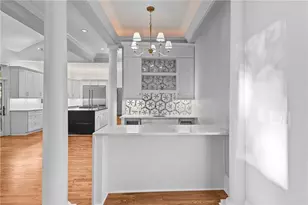 520 Chestnut Rose Ln, Sandy Springs, GA 30327 - Photo 12