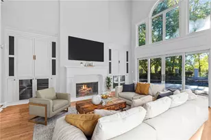 520 Chestnut Rose Ln, Sandy Springs, GA 30327 - Photo 6