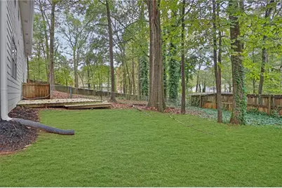 812 Raintree Way SE, Conyers, GA 30094 - Photo 10