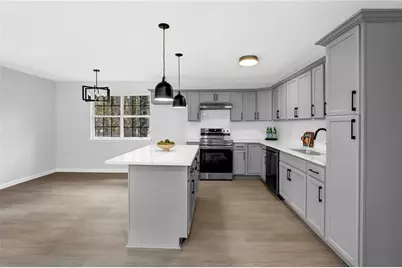 812 Raintree Way SE, Conyers, GA 30094 - Photo 2