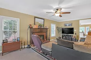 1910 Stockton Walk Ln, Snellville, GA 30078 - Photo 4
