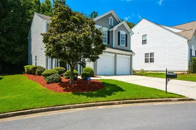 1045 Winthrope Chase Drive, Alpharetta, GA 30009 - Photo 2
