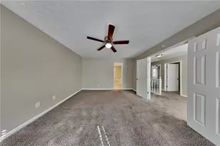 2020 Hunters Trail Dr, Lawrenceville, GA 30043 - Photo 8