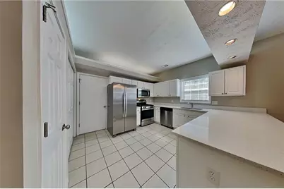 2020 Hunters Trail Drive, Lawrenceville, GA 30043 - Photo 4