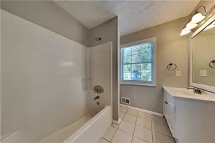 2020 Hunters Trail Dr, Lawrenceville, GA 30043 - Photo 18