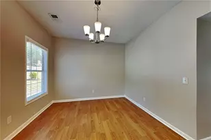 2020 Hunters Trail Dr, Lawrenceville, GA 30043 - Photo 6